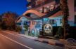 CLUB BIG BLUE SUITE HOTEL